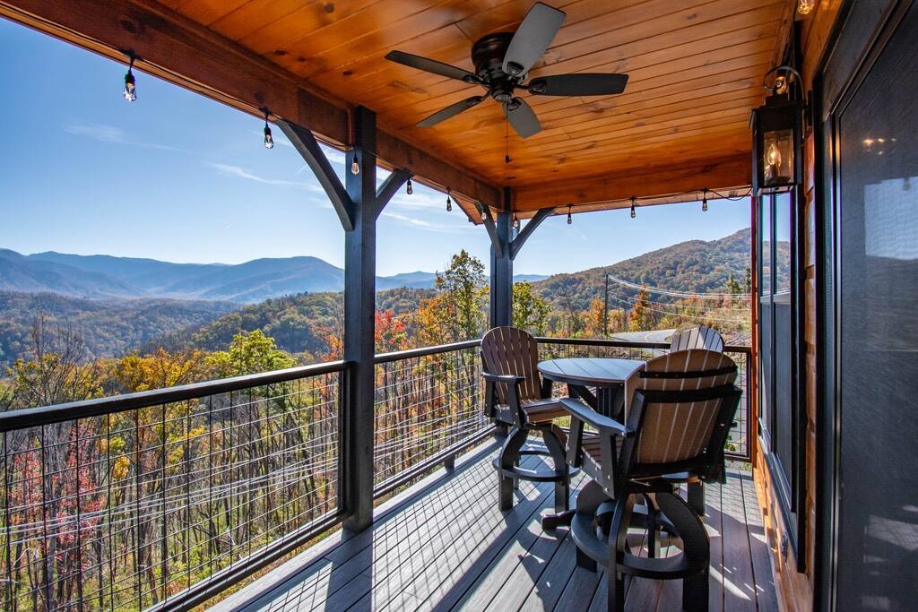 Deck mountain panorama